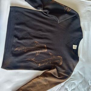 Reworked Bleach Art whit shark design Men’s Medium Comfort Color Black Crewneck